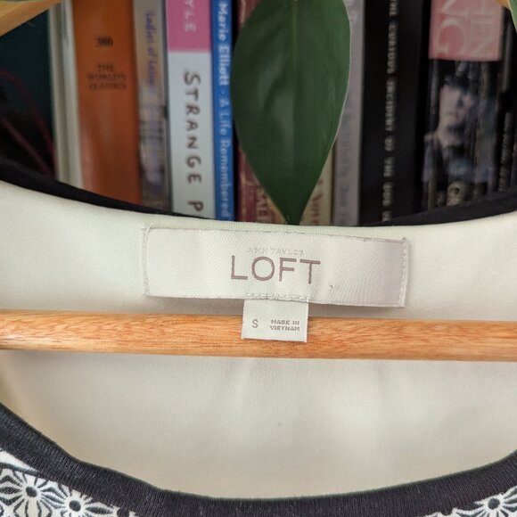 Patterned cream and black LOFT Dress, Size Small - Picture 3 of 4